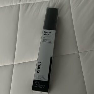 Cricut Smart Permanent Vinyl 13” x 3 feet Black (Matte)